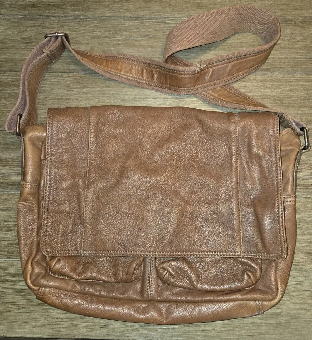 Fossil Brown Leather Messenger Bag 16